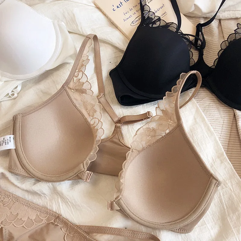 Beautiful Lingerie Set Thin Glossy Cup Cross Backless Lace Front Closure with Push Up