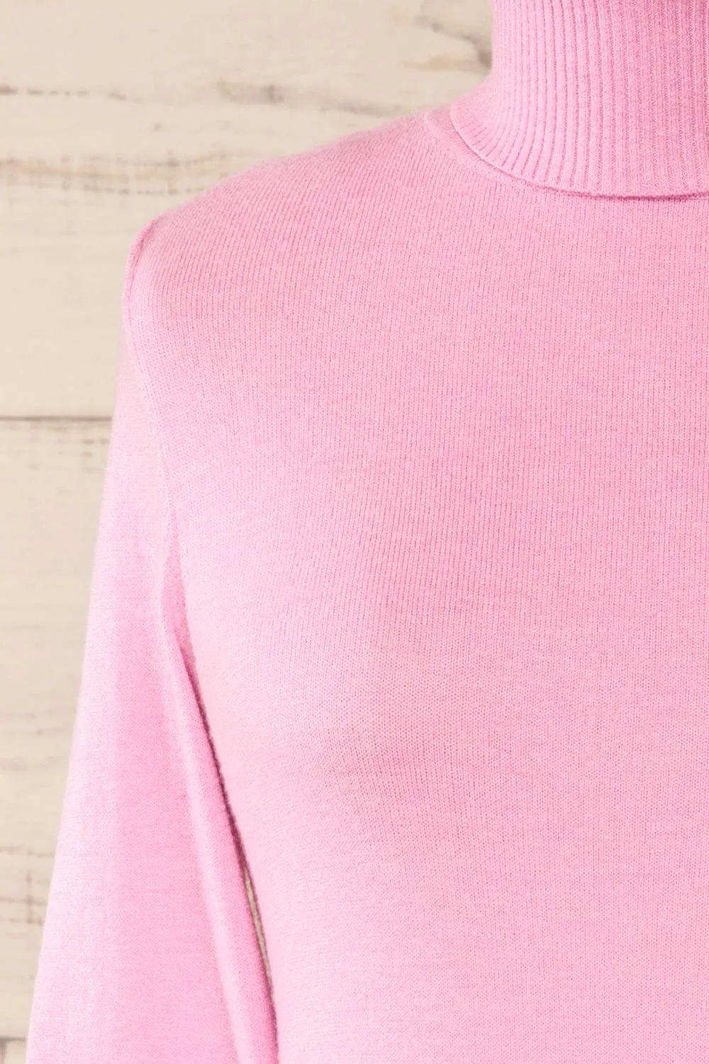 Derby Pink | Knit Turtleneck w/ Long Sleeves