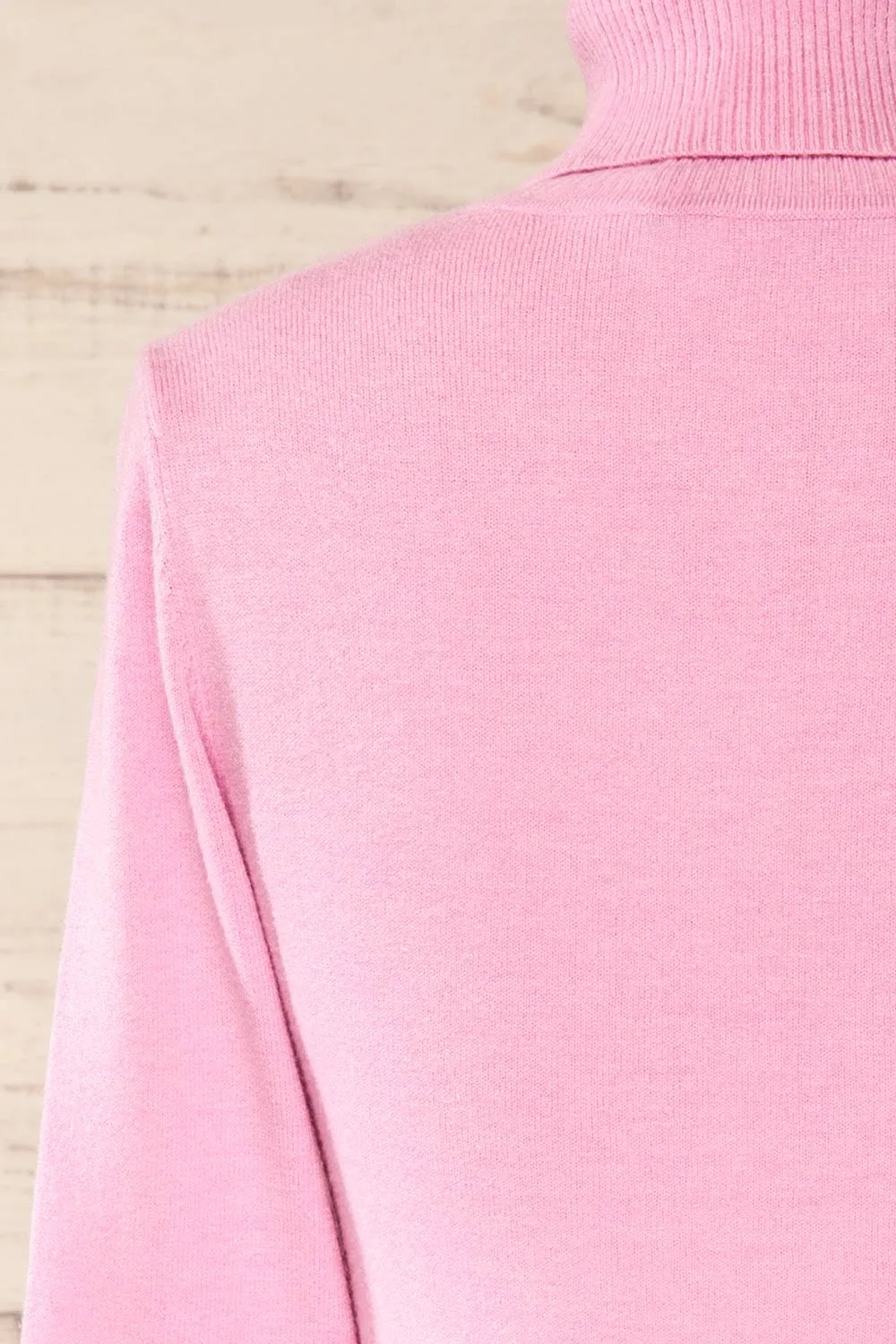 Derby Pink | Knit Turtleneck w/ Long Sleeves