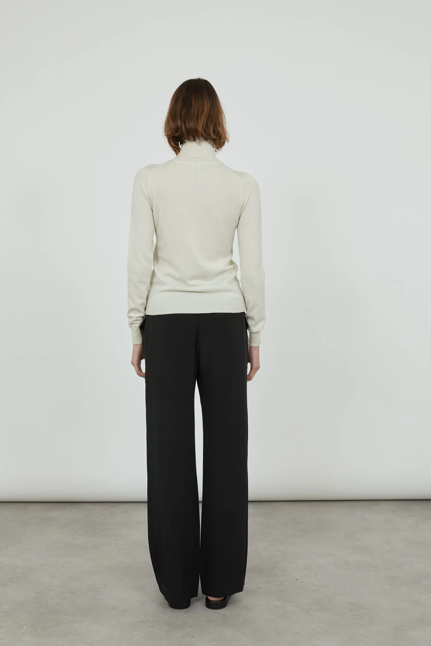 Frederica turtleneck knit | Off white - Ultrafine merino-cashmere-silk blend