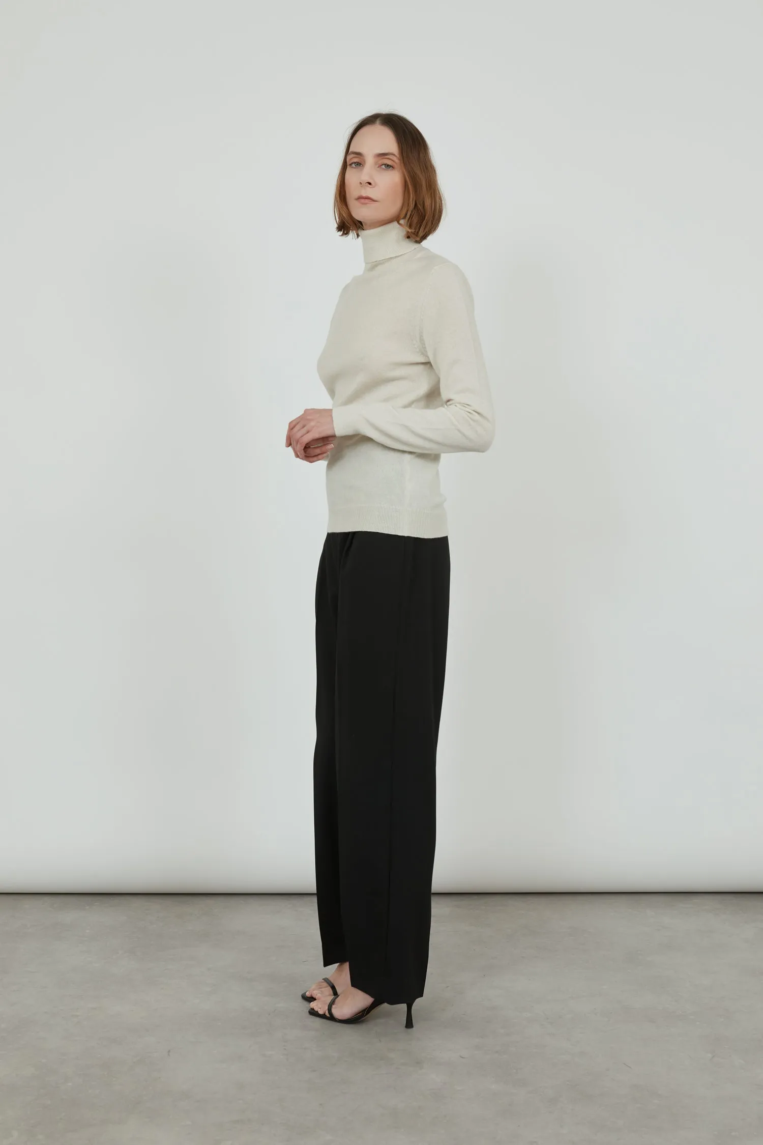 Frederica turtleneck knit | Off white - Ultrafine merino-cashmere-silk blend
