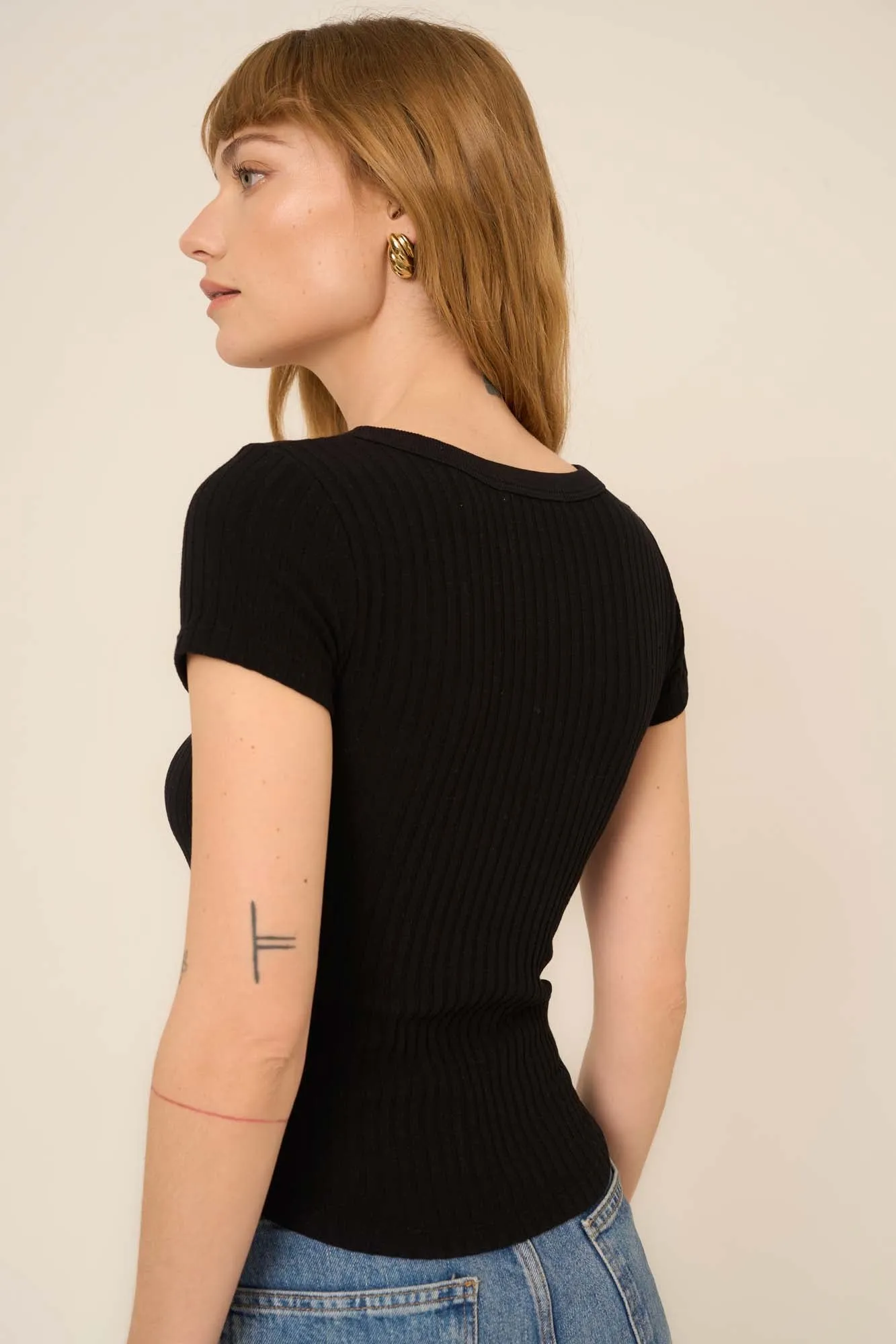 Julie Scoop Neck Sweater Rib Tee - Black