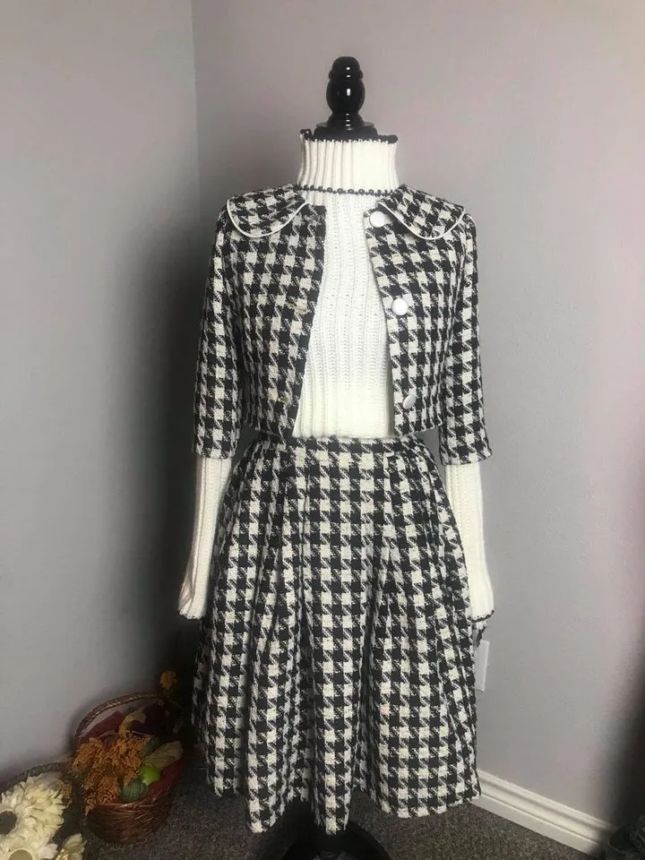 Lisa Collar suit in Tweed plaid size S