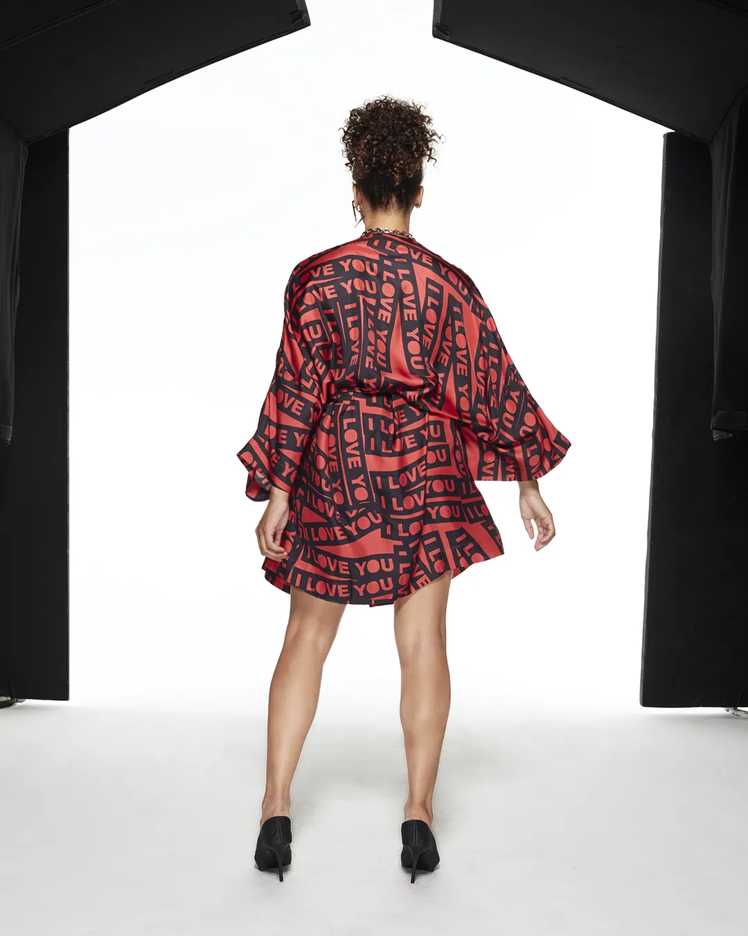 SILK KIMONO I LOVE YOU - BLACK / RED
